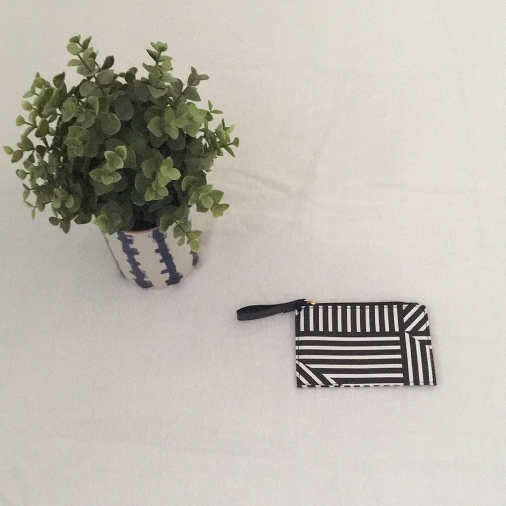 Estēe Lauder wallet